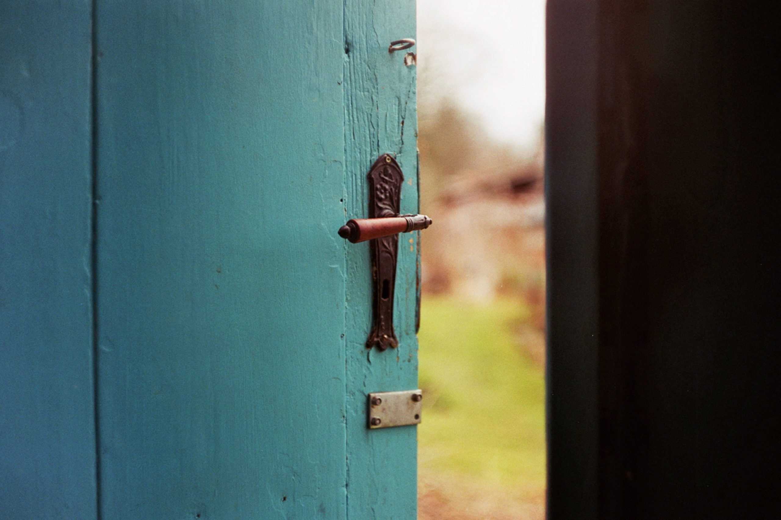 Smart Keyless Doorway Locks For Residence, By Yale