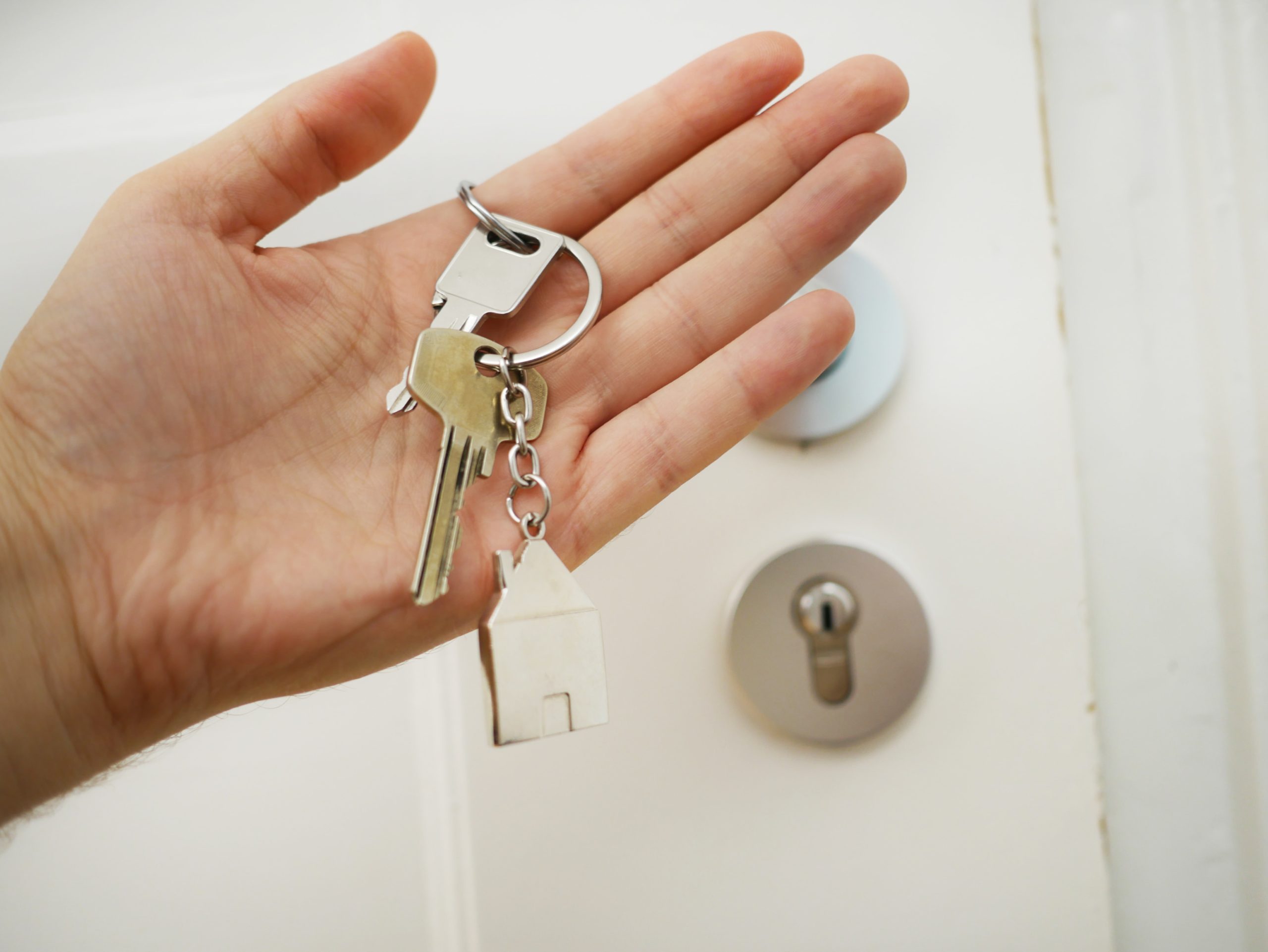 18 Questions Should You Ask Your Locksmith Before Rekeying Your Locks